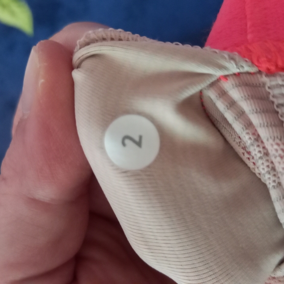 Lululemon pink tank - Picture 6 of 6